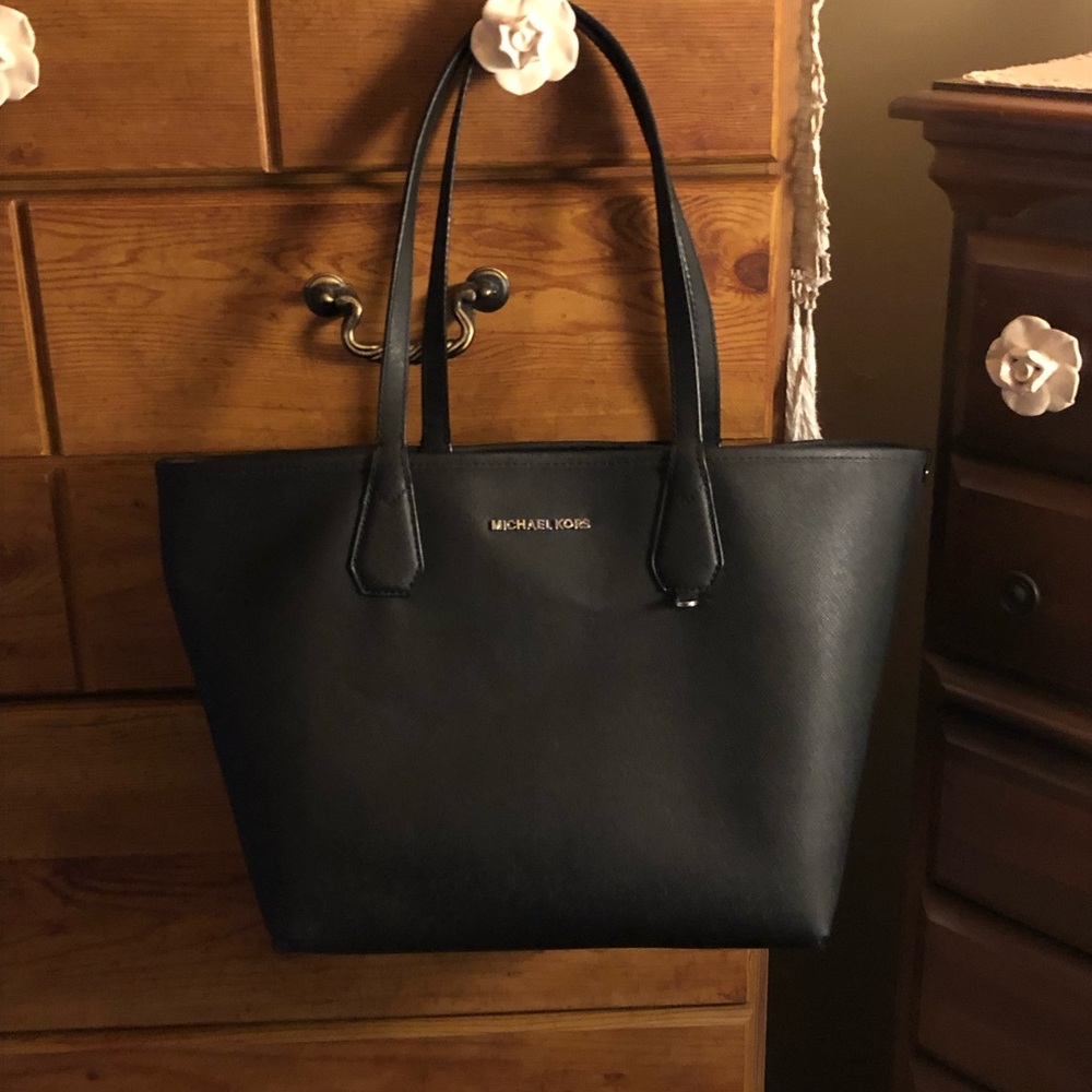 Michael Kors tote